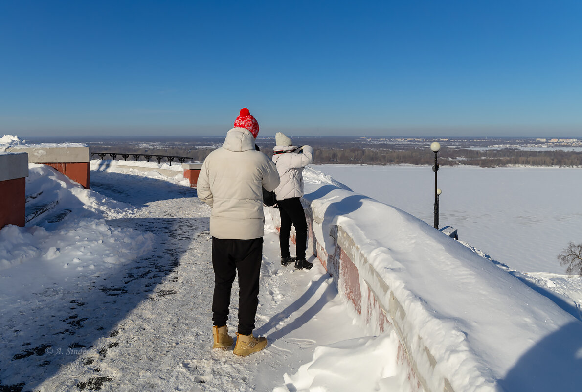 Фотографируя просторы с Чкаловской лестницы - Александр Синдерёв Фотографируя просторы с Чкаловской лестницы - Александр Синдерёв