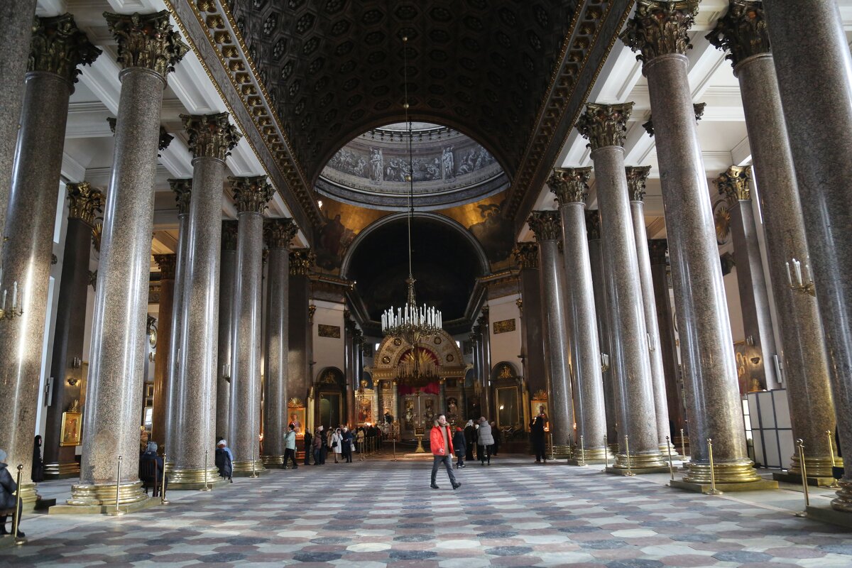 Интерьер Казанского собора - Танзиля Завьялова