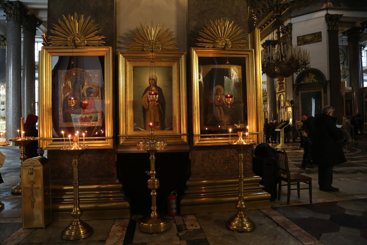 Иконы в Казанском соборе - Танзиля Завьялова