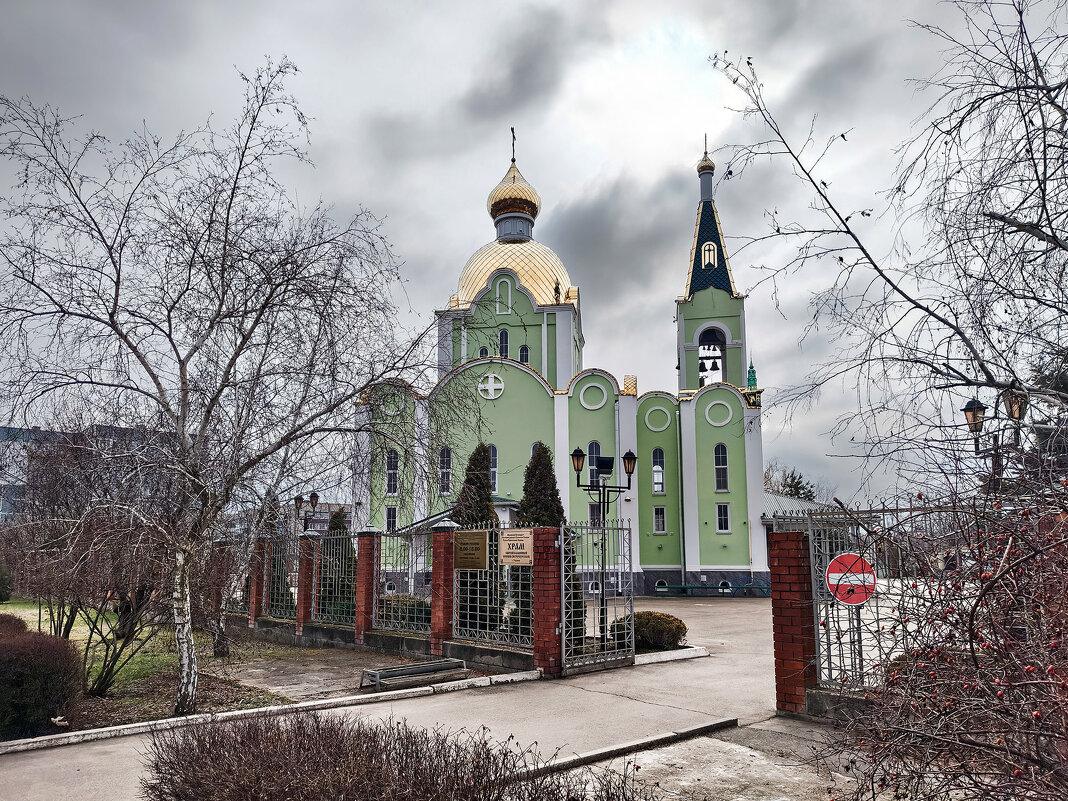 Храм Ксении Петербургской в Тихорецке - Валерий Ткаченко Храм Ксении Петербургской в Тихорецке - Валерий Ткаченко