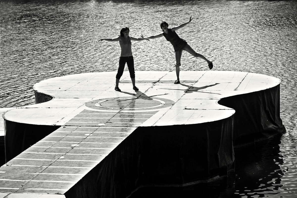 Танцы на гитаре - СЮ Танцы на гитаре - СЮ