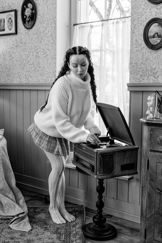 Сейчас, сейчас... - Евгений Ермаков Сейчас, сейчас... - Евгений Ермаков