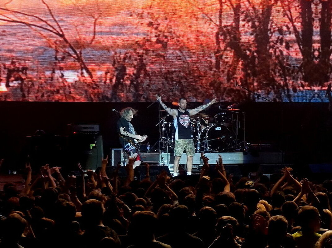 Ляпис Трубецкой / Чартова дюжина / 06.03.2014 - zavitok *