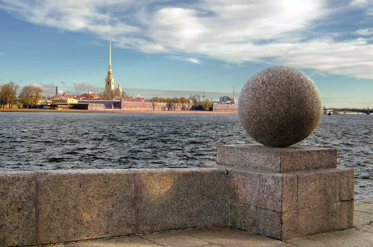 Санкт-Петербург. Идеально круглый гранитный шар - Стальбаум Юрий Санкт-Петербург. Идеально круглый гранитный шар - Стальбаум Юрий