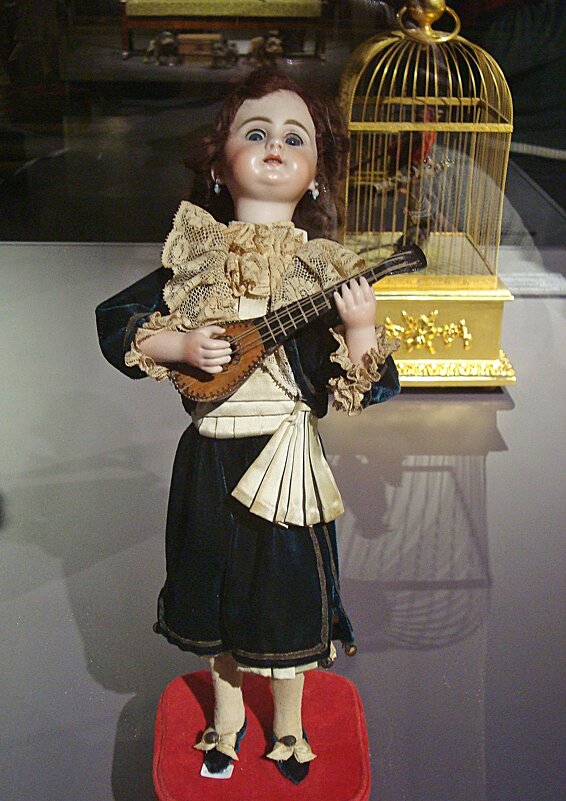 Музыкант с мандолиной - Лидия Бусурина Музыкант с мандолиной - Лидия Бусурина