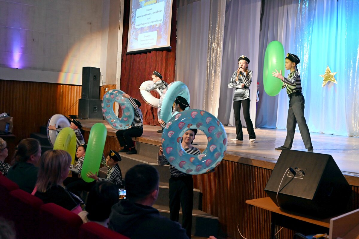 Танец - сценка. - ВикТор Быстров