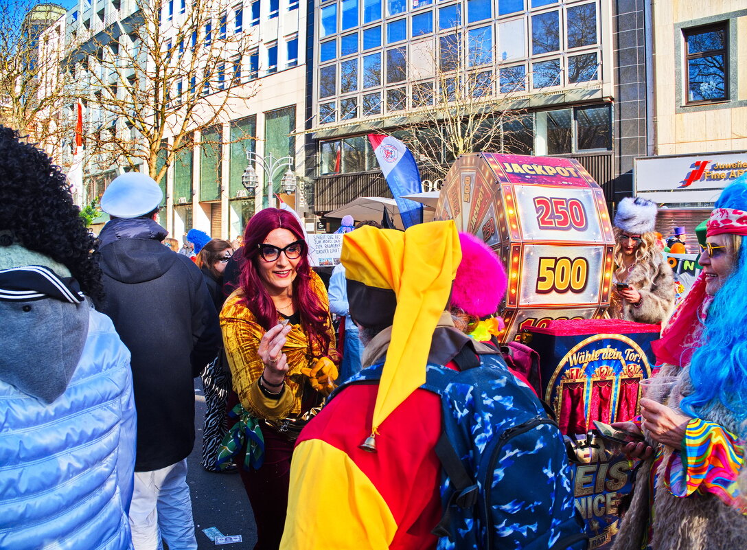 *** - Witalij Löwin