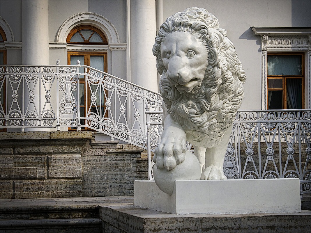 Лев. - Александр 