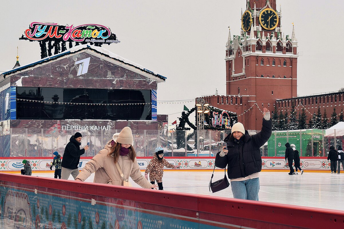 Сегодня завершит сезон Гум-каток на Красной площади. - Татьяна Помогалова