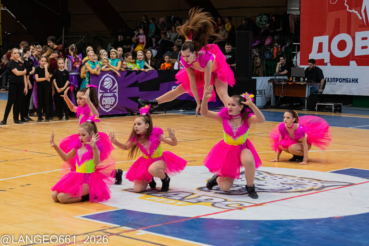 Акробатический рок-н-ролл - Руслан Акробатический рок-н-ролл - Руслан