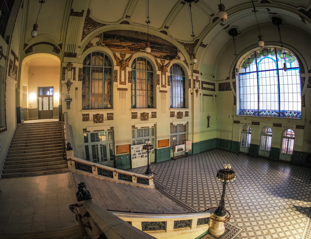 Интерьеры Витебского вокзала - Магомед .