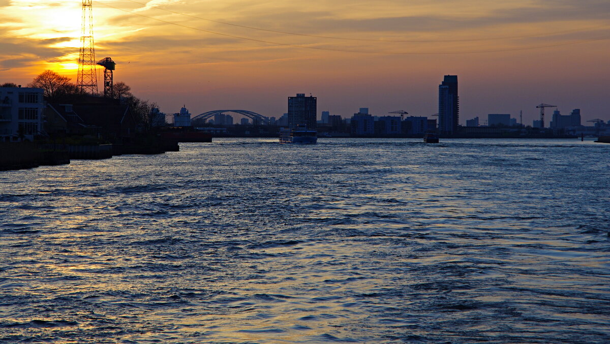 Роттердам остался за кормой - В.И 
