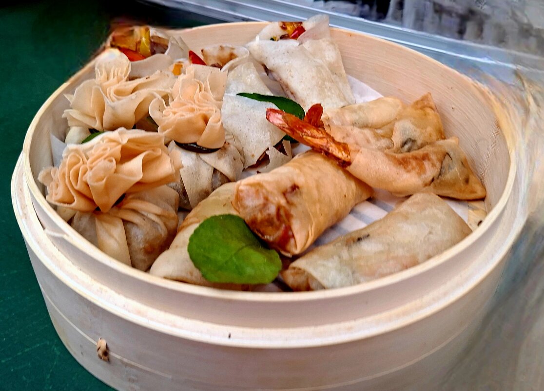 Уличный обед по китайский. - ИРЭН@ . Уличный обед по китайский. - ИРЭН@ .