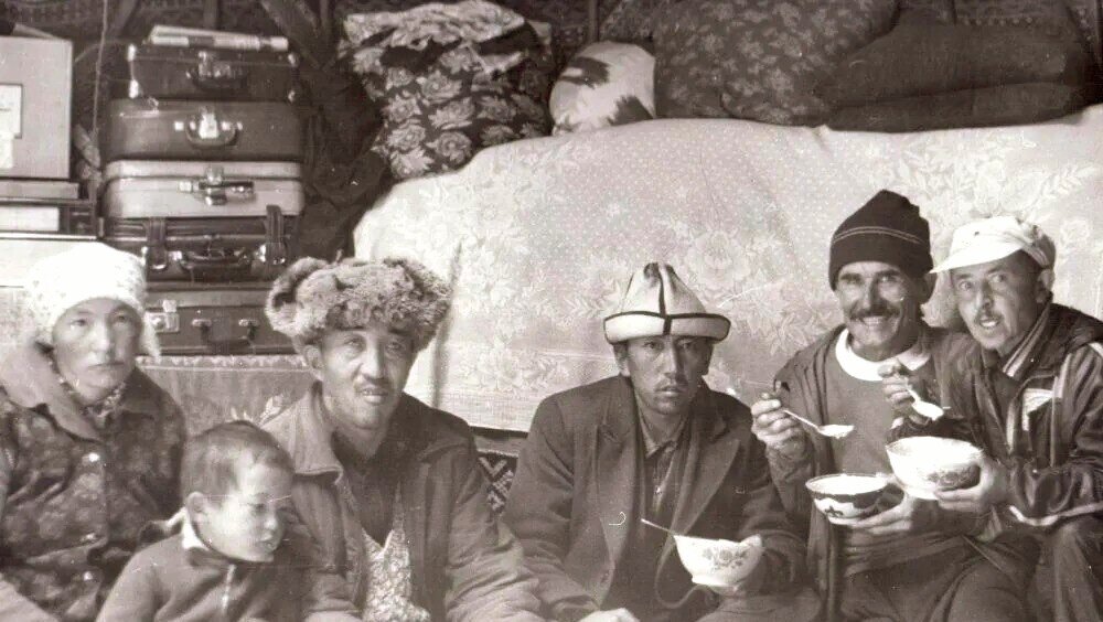 Встреча за дастарханом - Георгиевич 