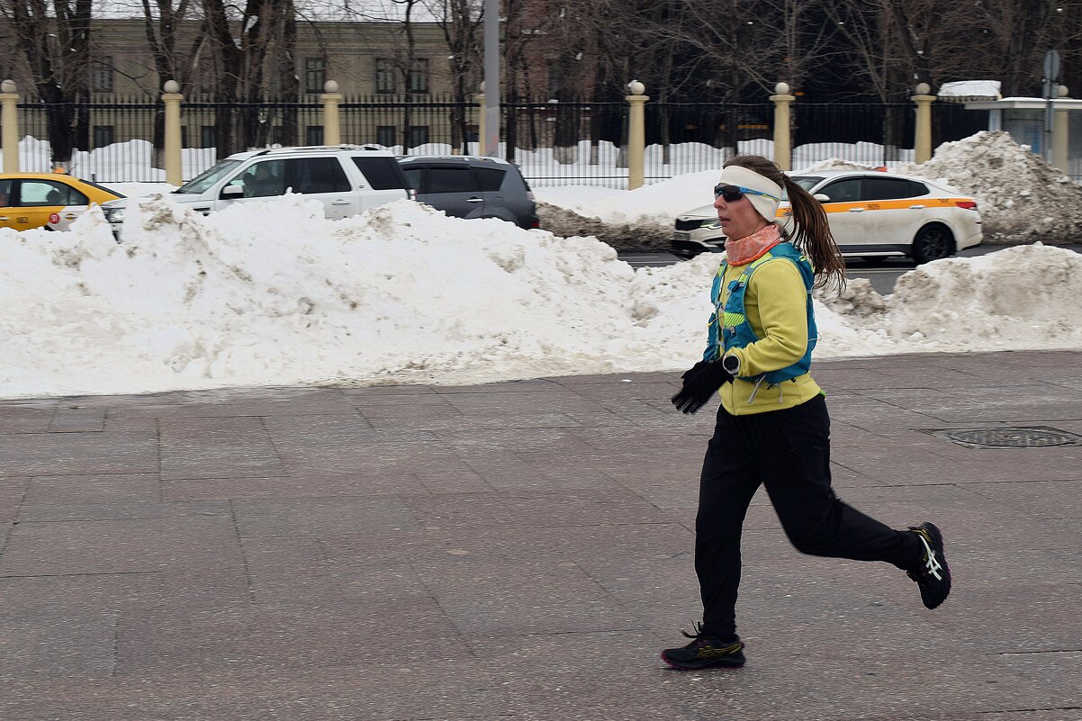 И не убежать от зимы. - Татьяна Помогалова И не убежать от зимы. - Татьяна Помогалова