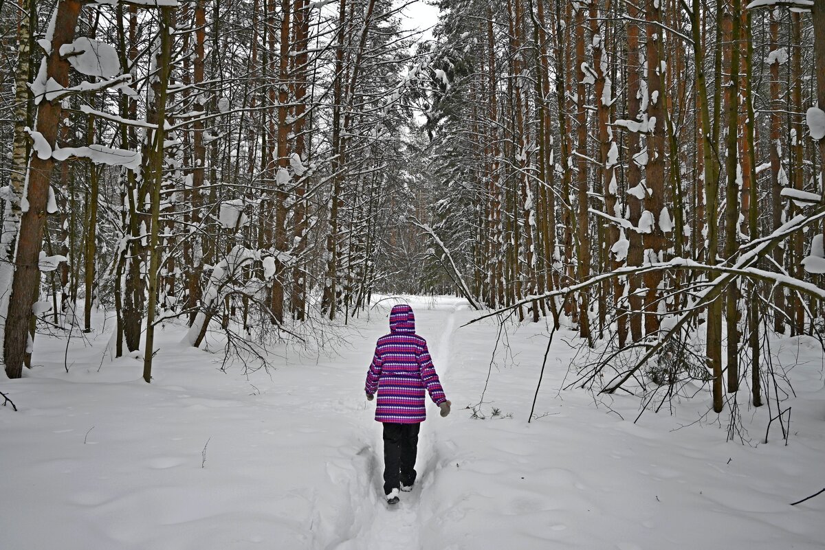 Она уходит... - ВикТор Быстров