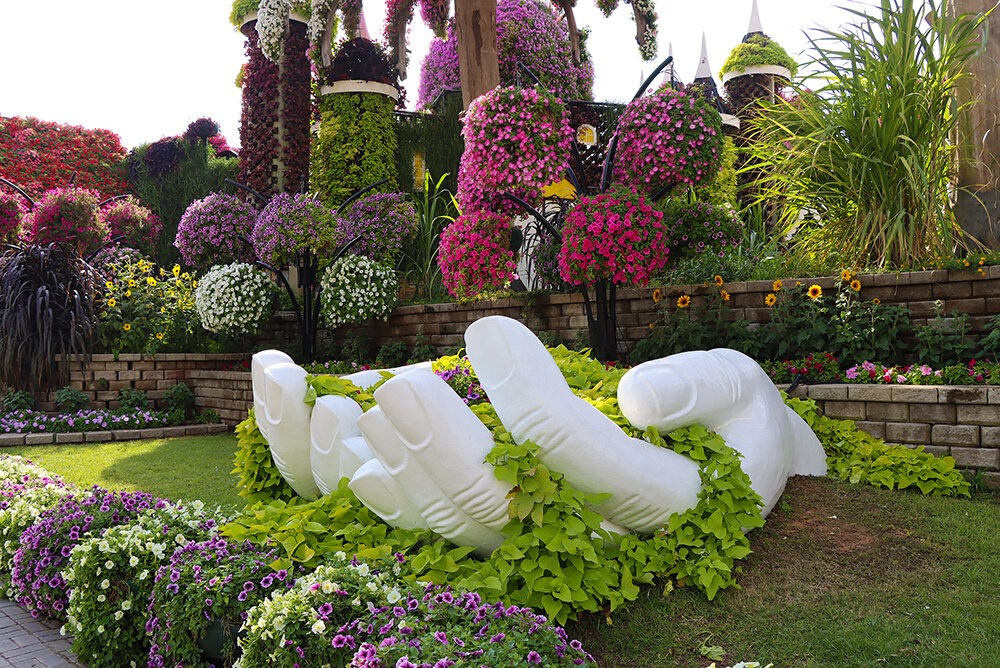 В парке цветов - Галина Ильясова