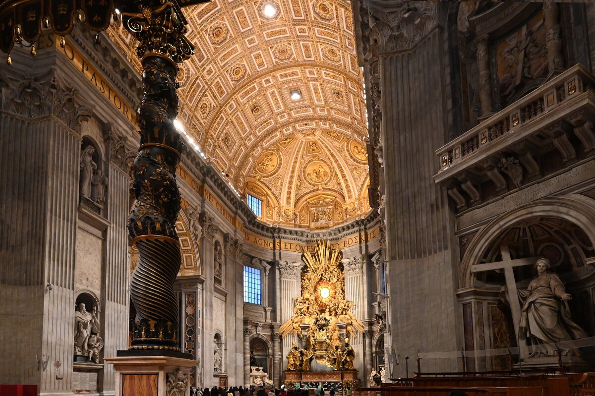 Храм св.Петра в Ватиканеудалитьредактировать - Valentin Bondarenko