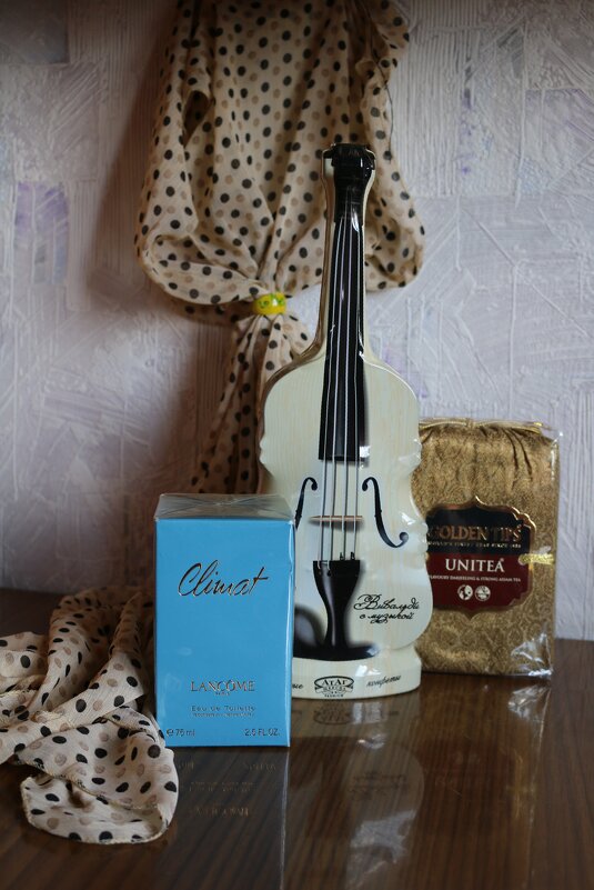 С праздником, милые дамы! - Ольга 