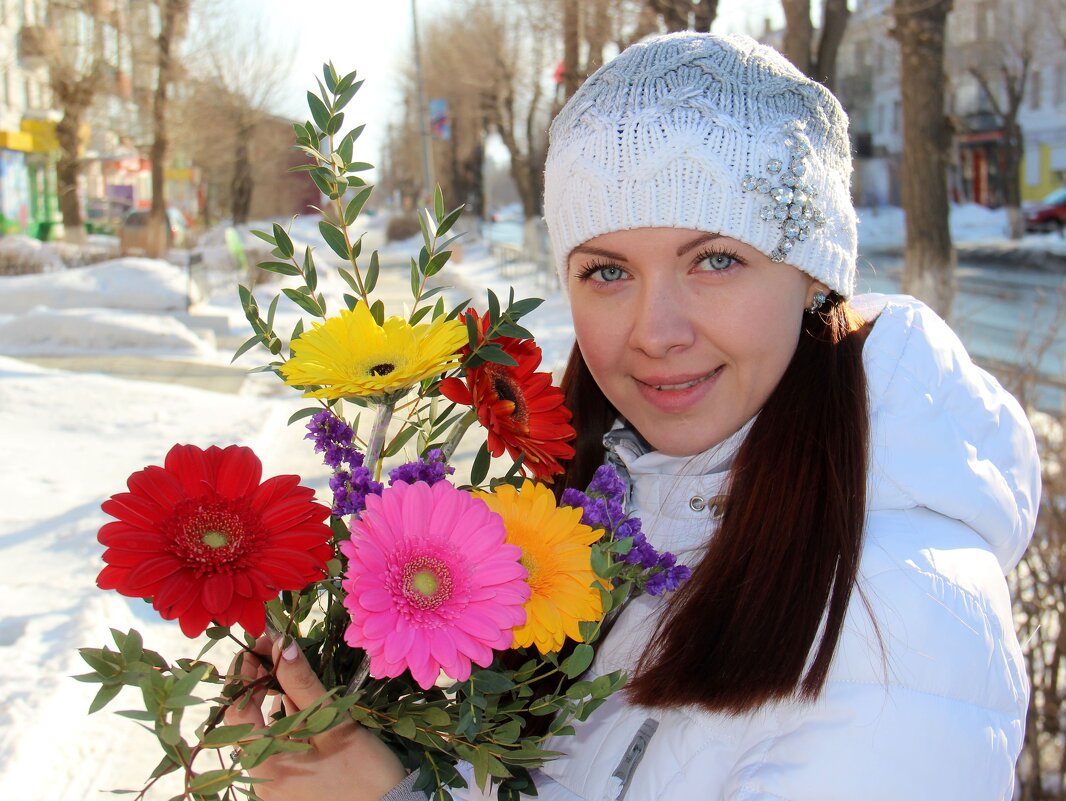 С 8 Марта! - Владимир Помазан