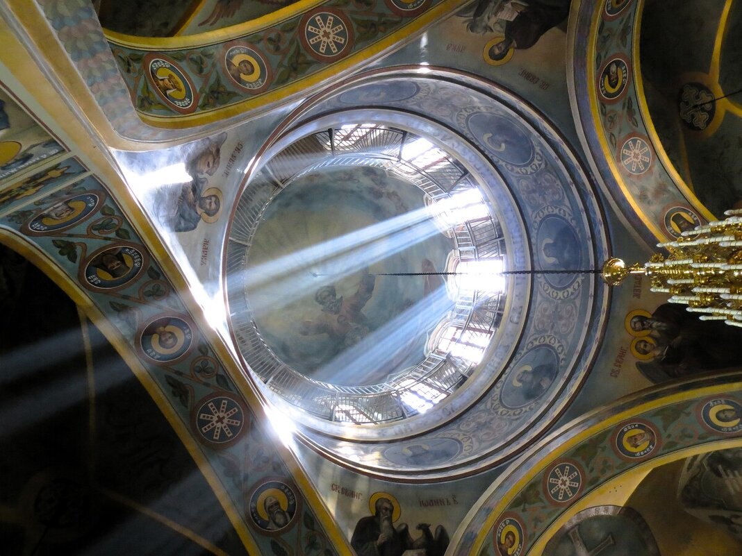 Свет - Лариса С. Свет - Лариса С.