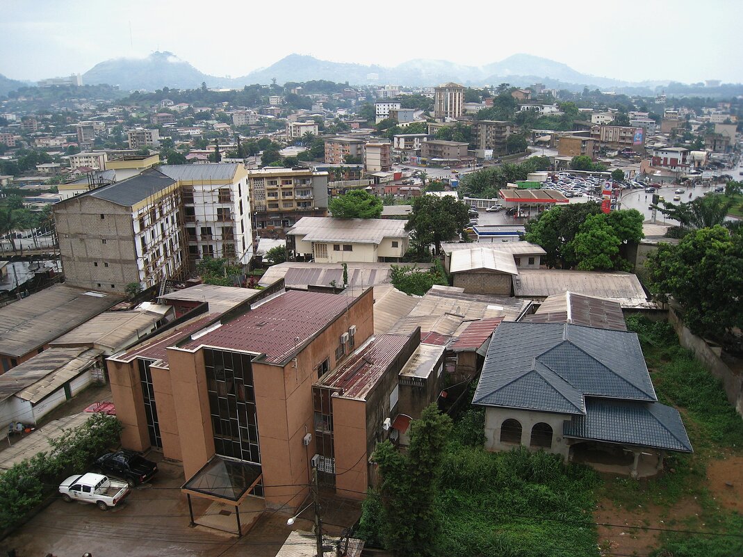 Славный город Яунде. - unix (Илья Утропов)