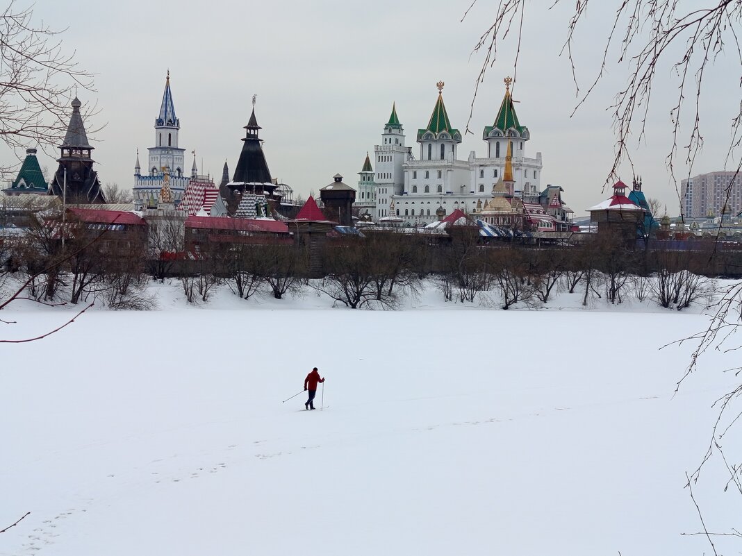 Узок его круг. Далек он от народа :-) - Андрей Лукьянов