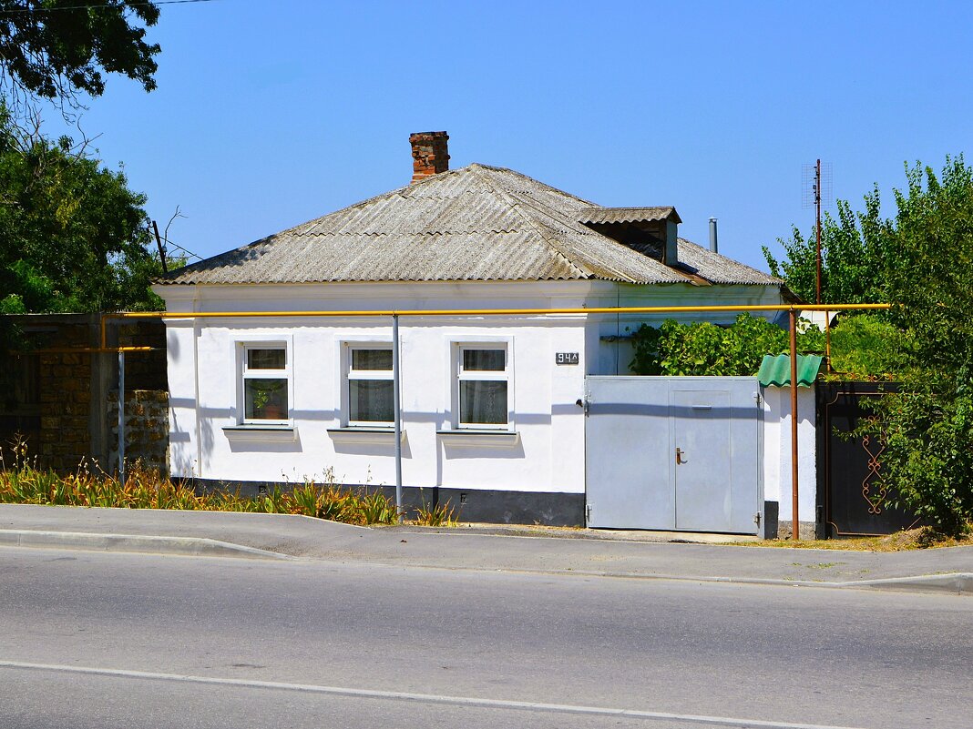 Керчь. Дом по ул. Чкалова 94а. - Пётр Чернега