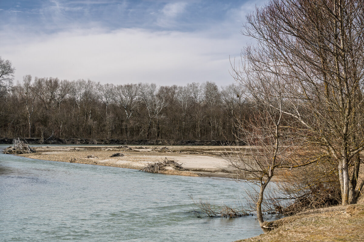 Март, река Кубань - Игорь Сикорский