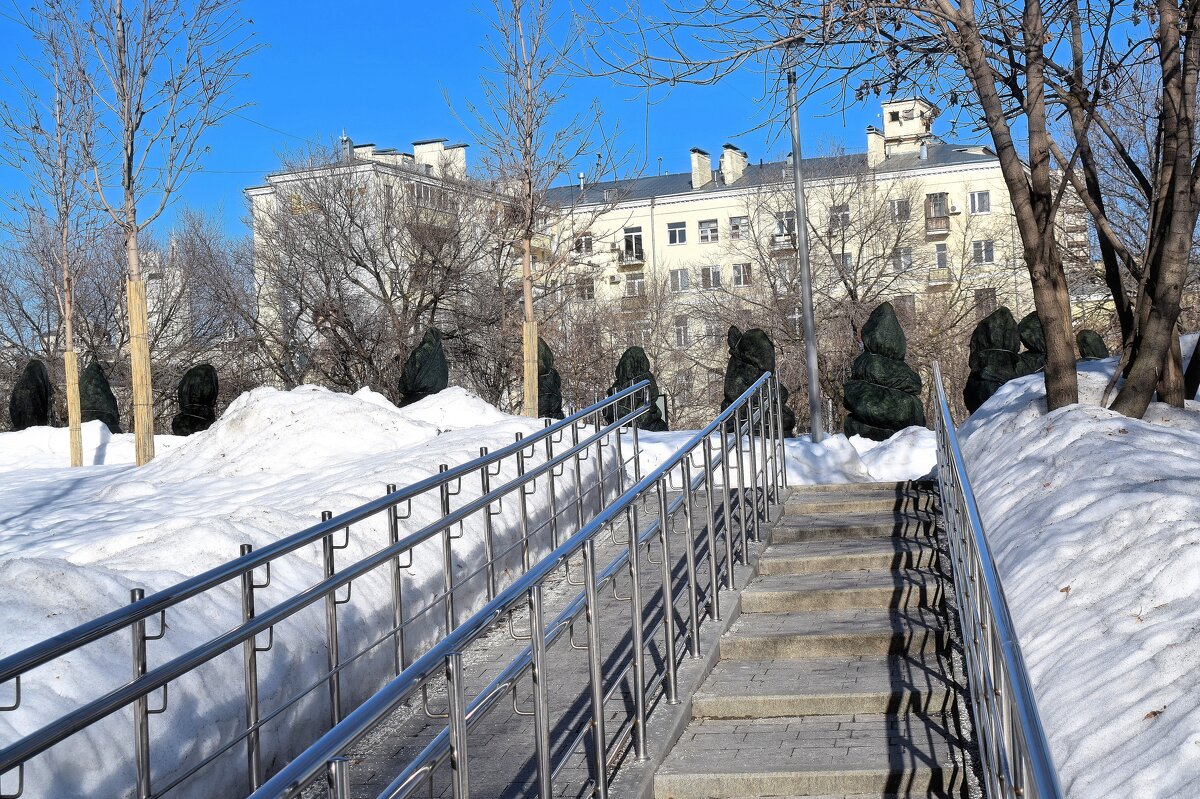 Время скинуть зимние одежды. - Татьяна Помогалова