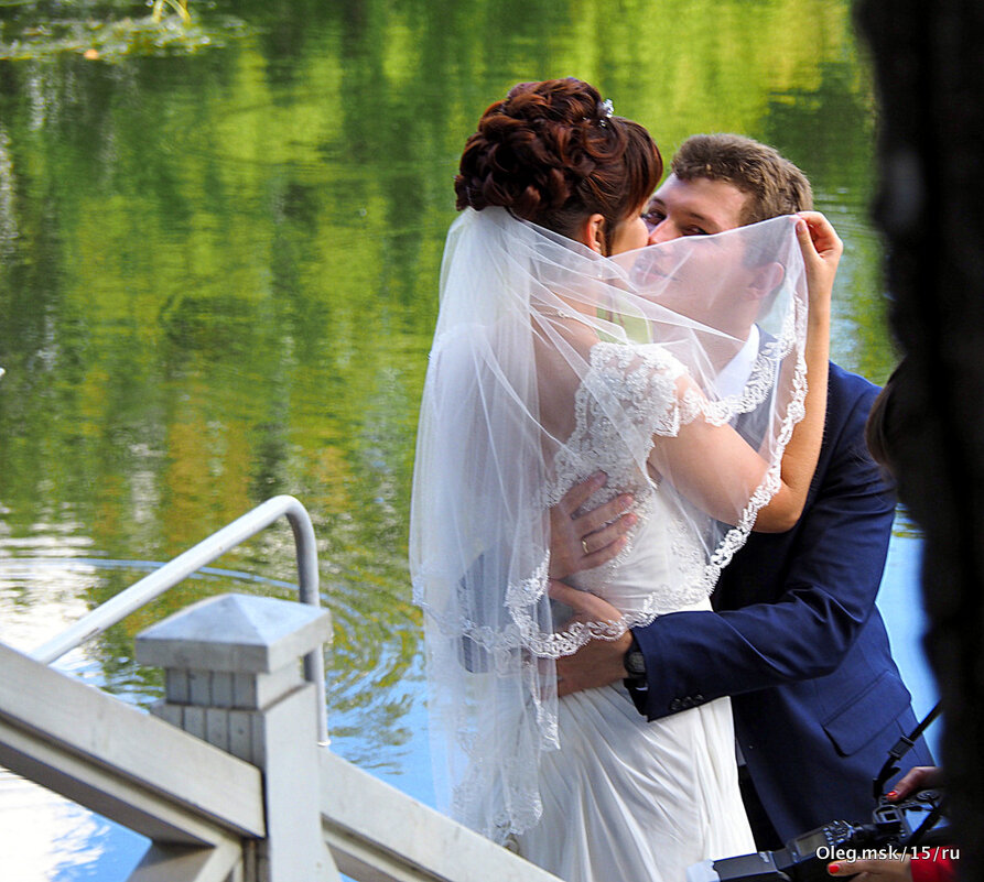 поцелуй - Олег Лукьянов