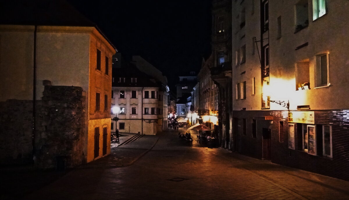 Вечерняя Братислава .. - Татьян@ Ивановна