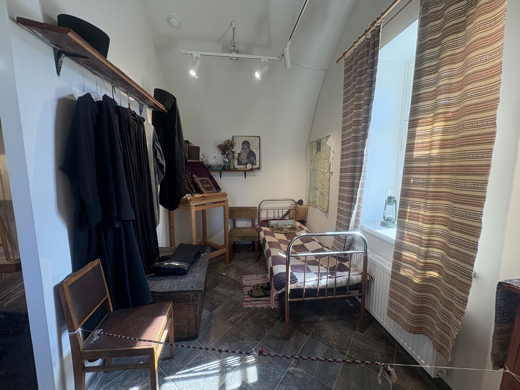 Монашеская келья...Коневский музей - Наталия Павлова