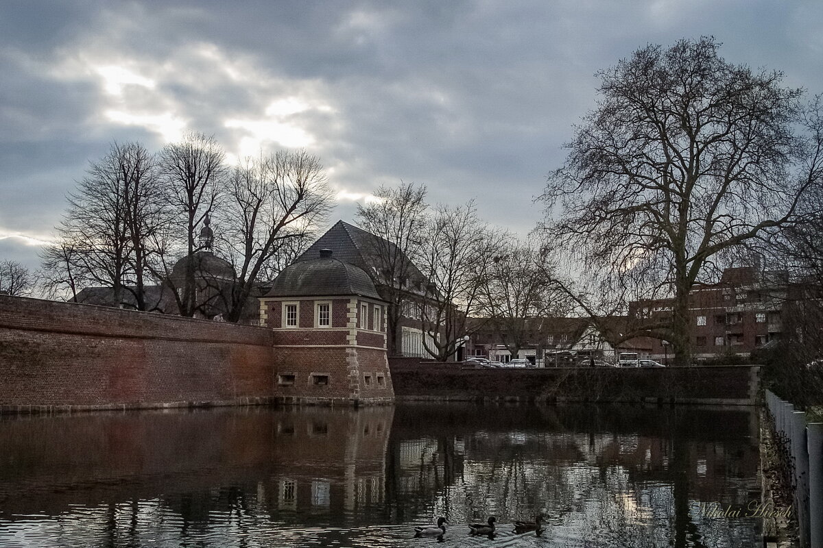 Замок и три утки... - Николай Гирш Замок и три утки... - Николай Гирш