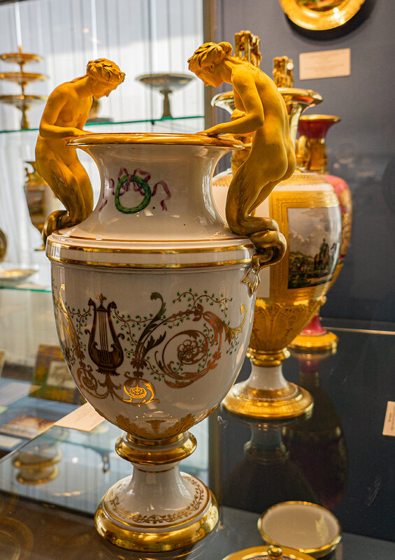 Ваза с ручками в виде Наяд (фарфор, бисквит) - Ирина Соловьёва Ваза с ручками в виде Наяд (фарфор, бисквит) - Ирина Соловьёва