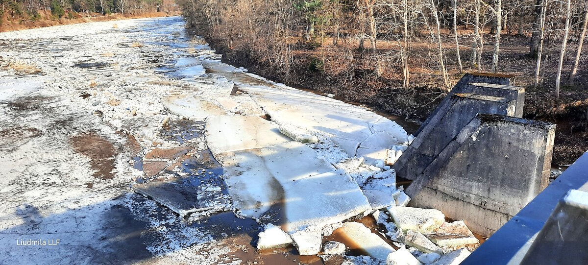 Ледоход на реке - Liudmila LLF