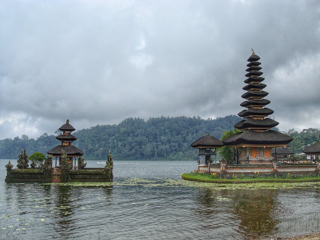 На озере Братан, Бали - svk *