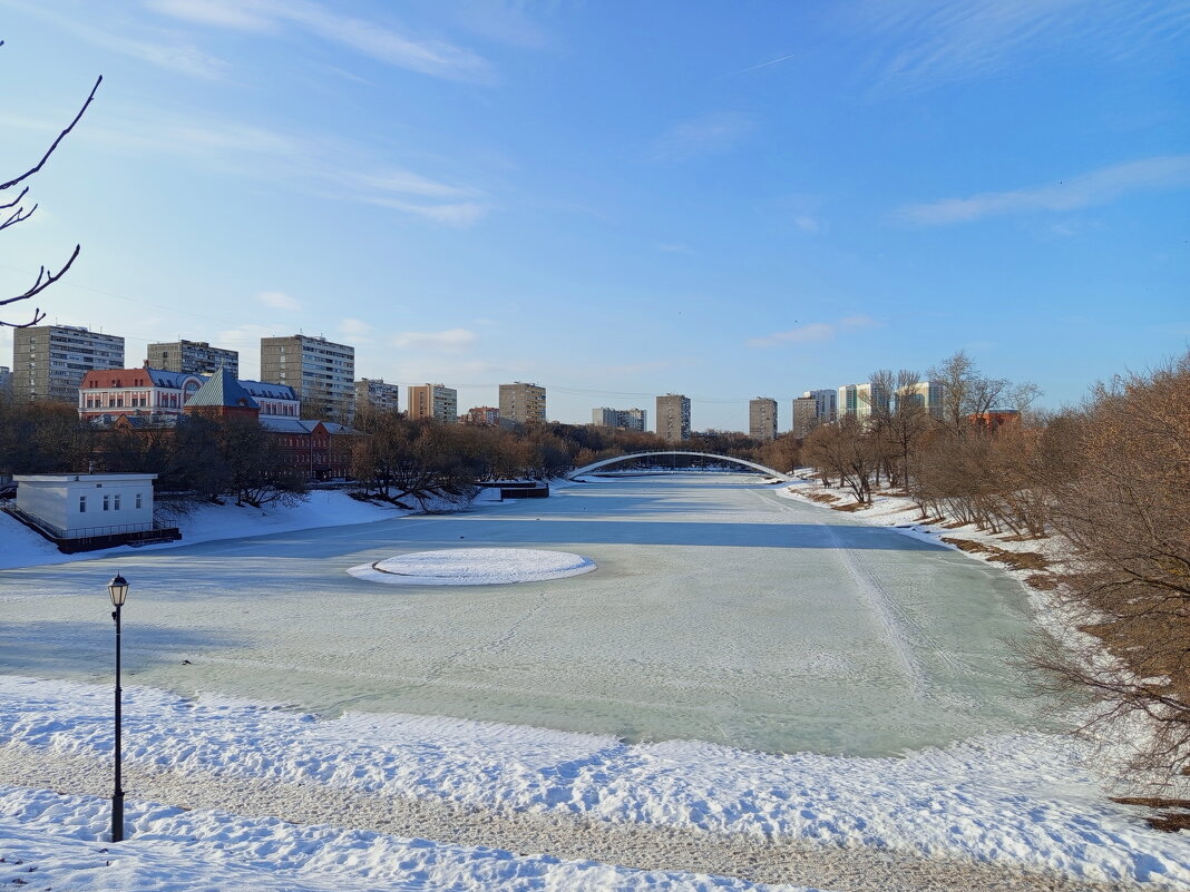 Март в Черкизове - Андрей Лукьянов