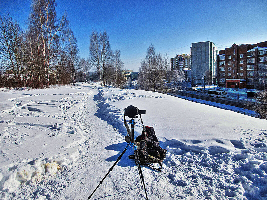 Март...Снежная  тропа на церковном холме! - Владимир 