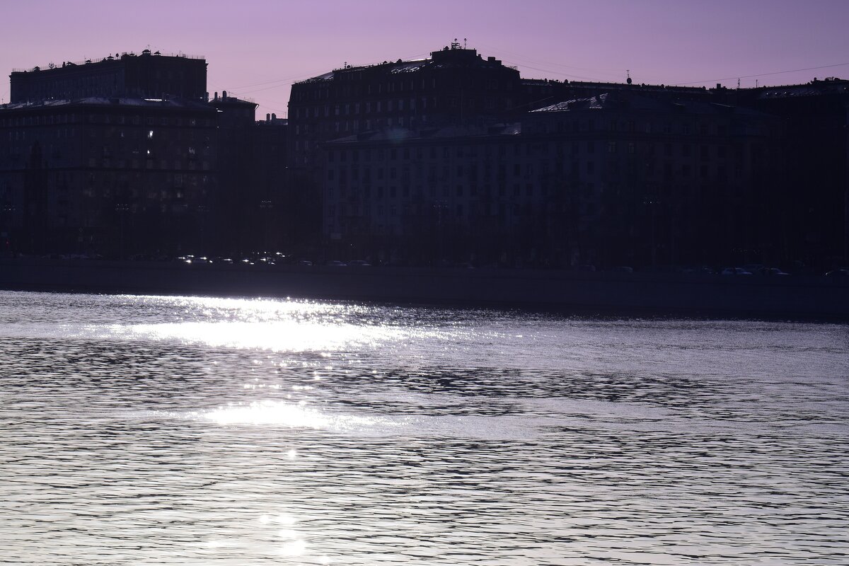 Москва река. - Наталья Вязигина