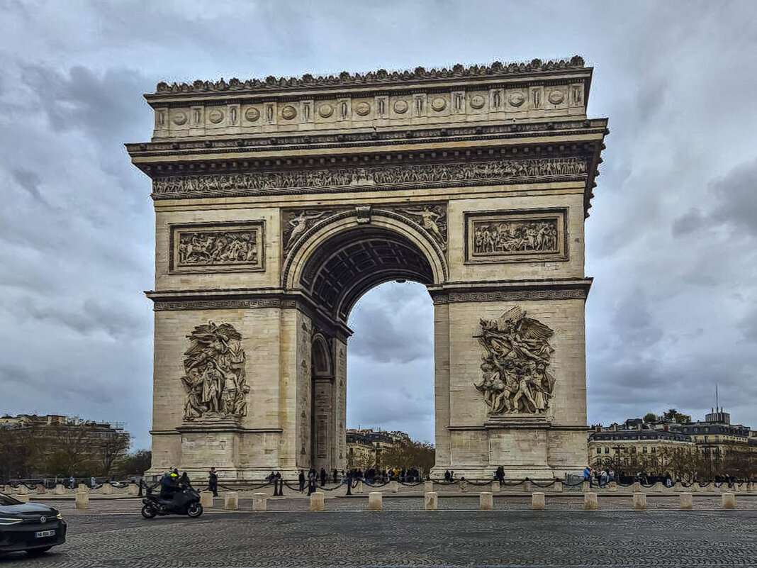 Париж - Aleksey Afonin