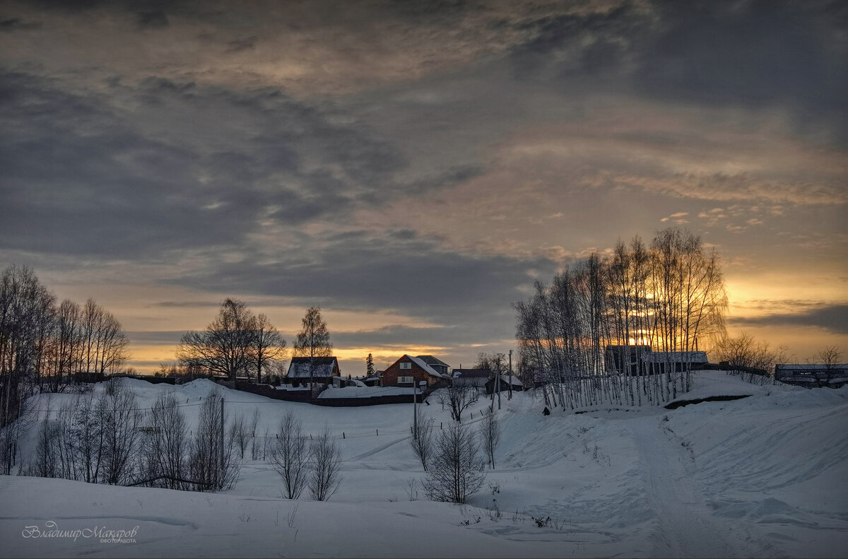 "Мартовский закат. Окрестности"© - Владимир Макаров
