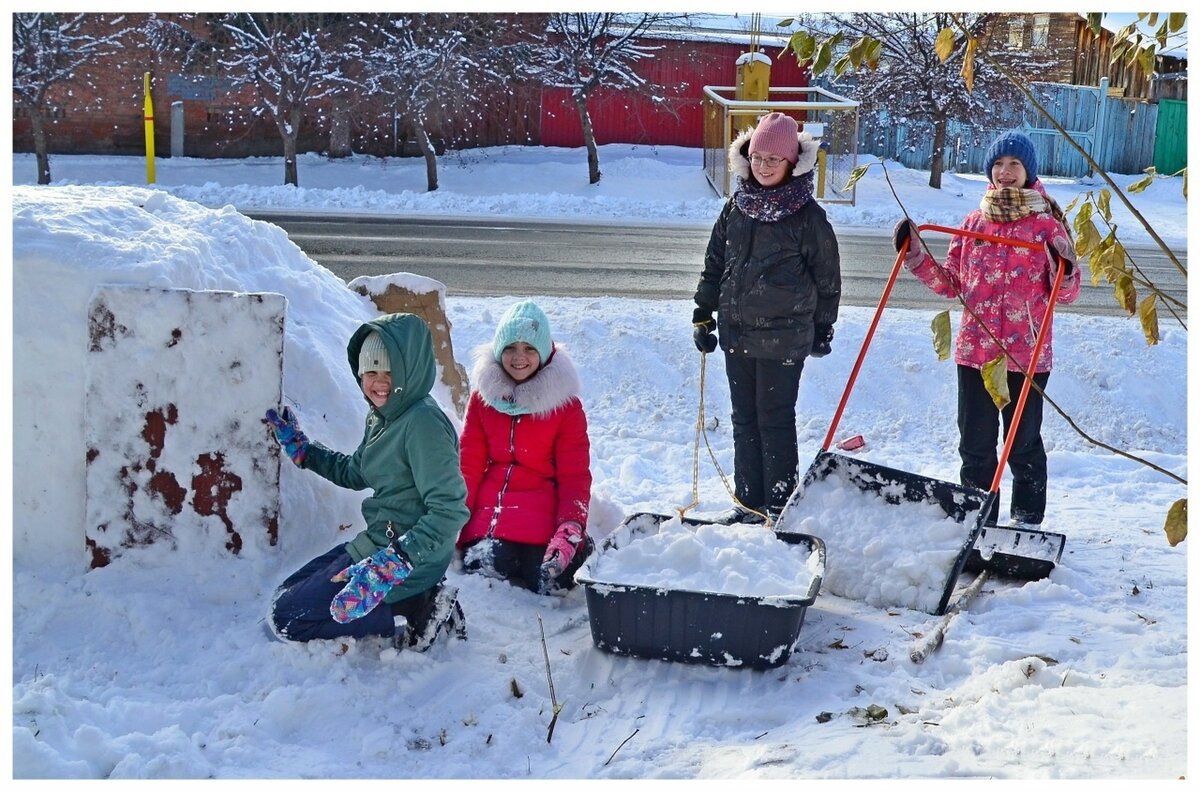 Строительство горки. - Михаил Курзанцев