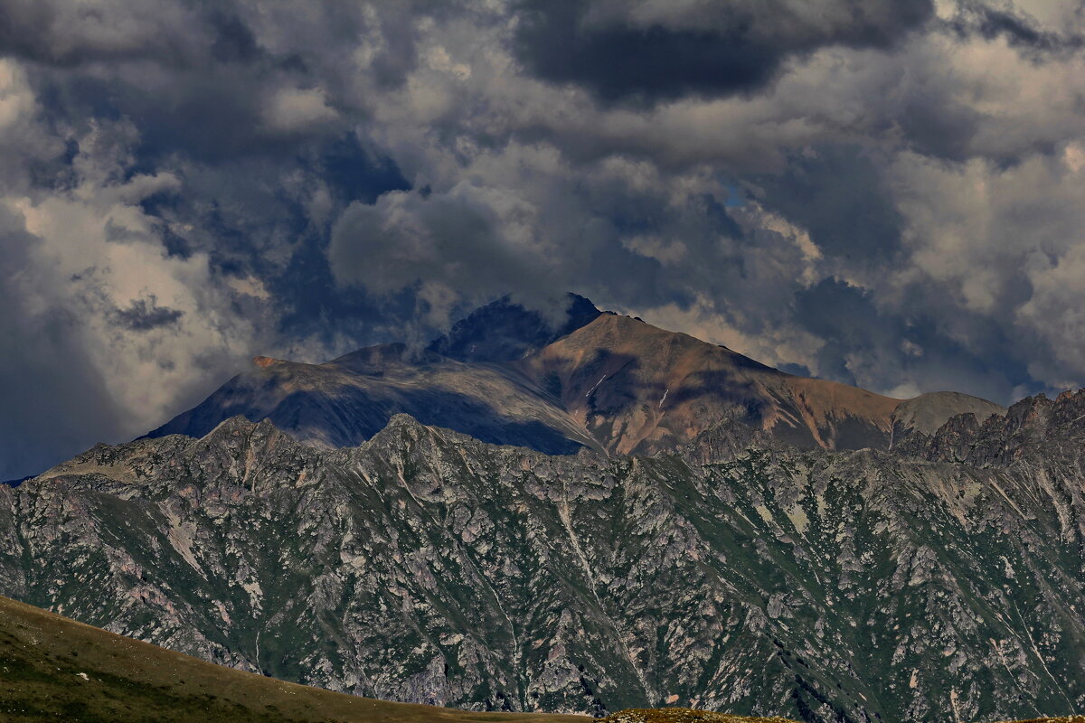 в горах к.-ч. р. - 27 - Анатолий Стрельченко в горах к.-ч. р. - 27 - Анатолий Стрельченко