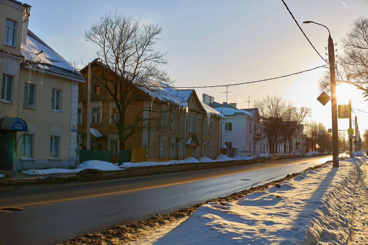 Закат на улице - Константин Федяев Закат на улице - Константин Федяев
