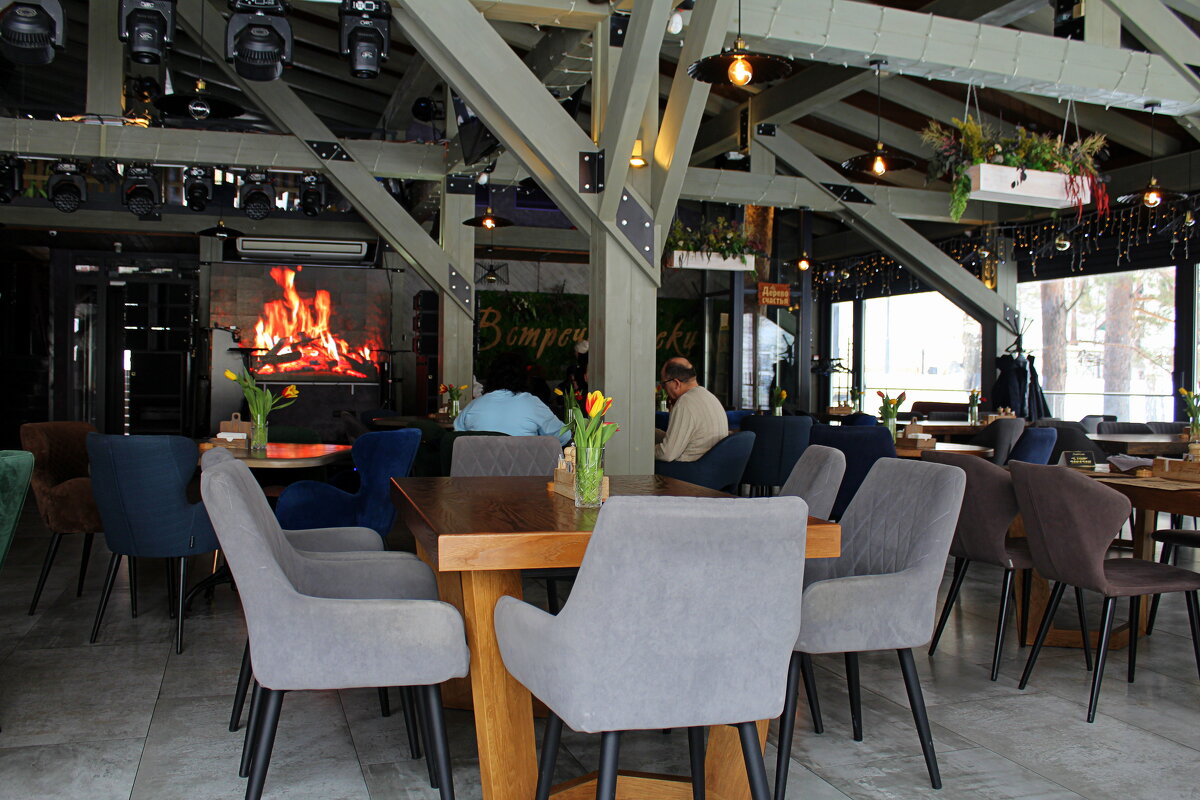 Ресторан "Встреча у реки" - Татьяна Лютаева