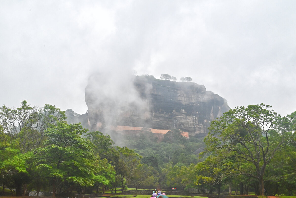 Шри-Ланка. Сигирия в дожде. - Александр Беляков Шри-Ланка. Сигирия в дожде. - Александр Беляков