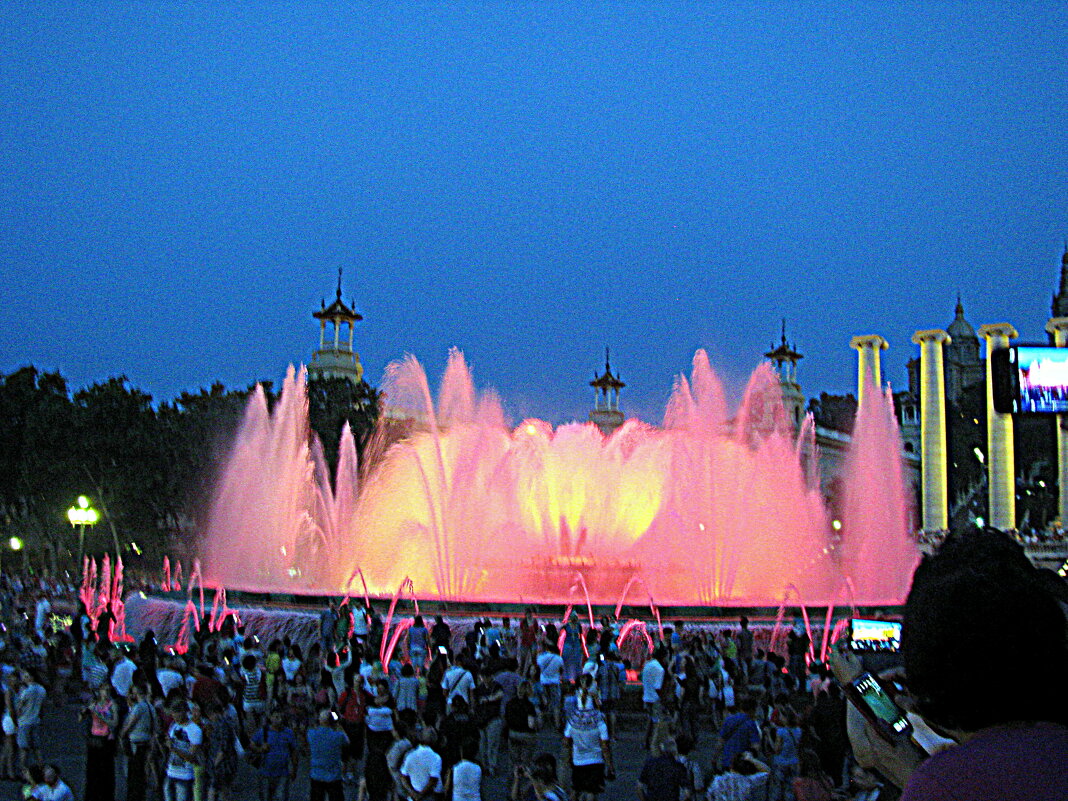 Фонтан Барселоны. - Владимир Драгунский