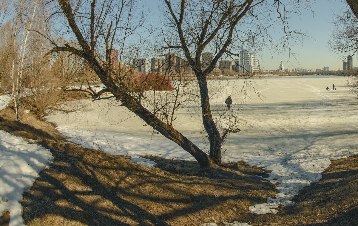 По последнему льду. - Николай По последнему льду. - Николай
