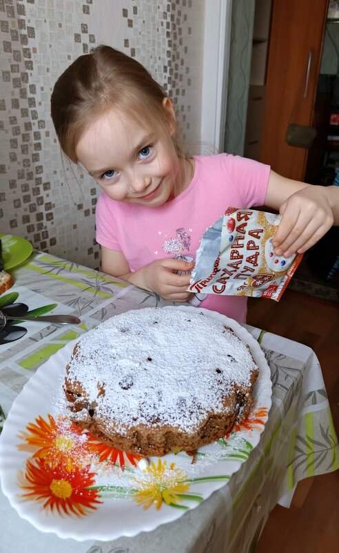 Испекли пирог "Шарлотку" . - Мила Бовкун Испекли пирог "Шарлотку" . - Мила Бовкун